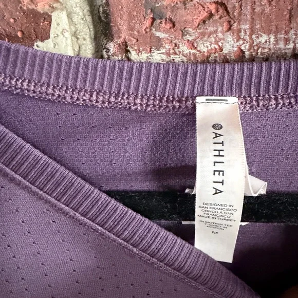 Athleta Purple Perforated Breathable Athletic Top Medium - Picture 3 of 5